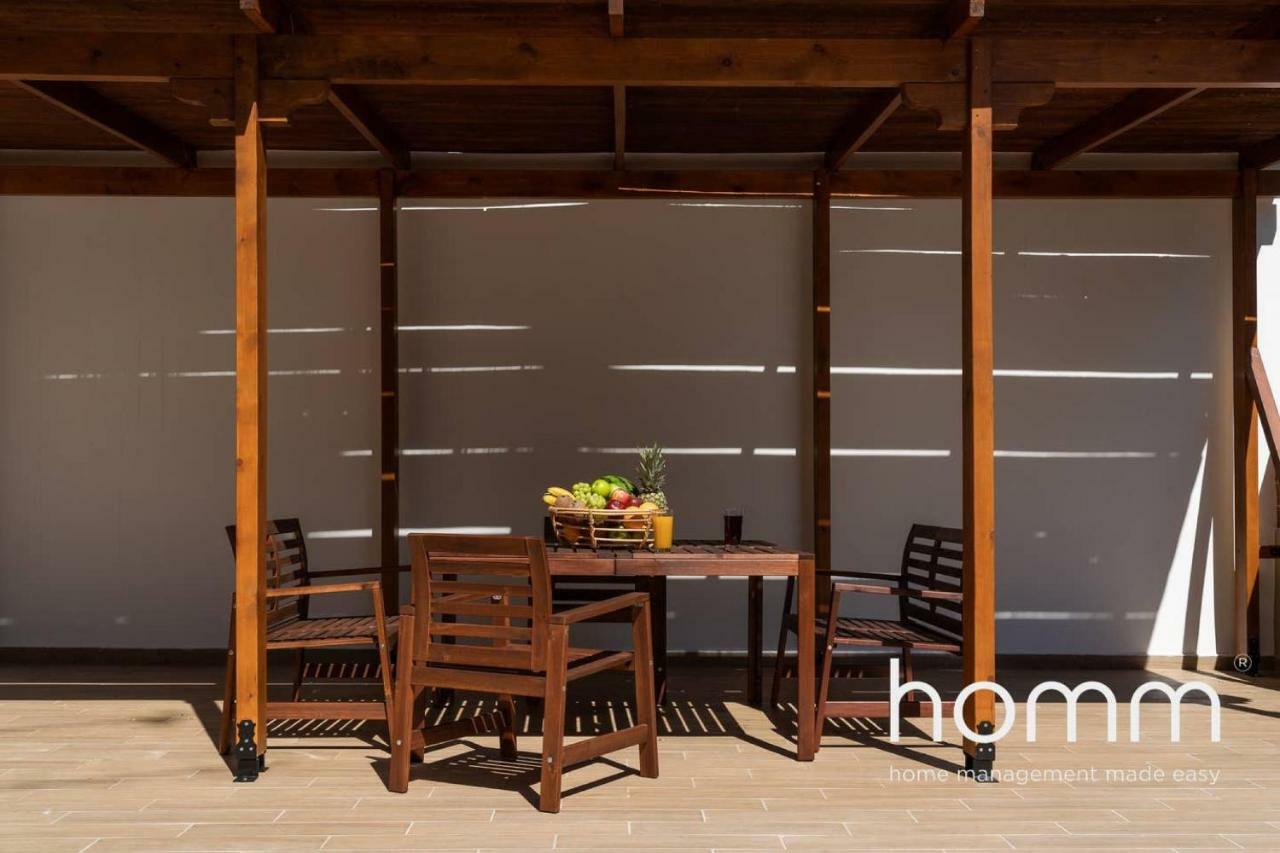 Nemeseos Ground Floor Homm Apartment With Roof Garden And Wading Pool Athene Buitenkant foto