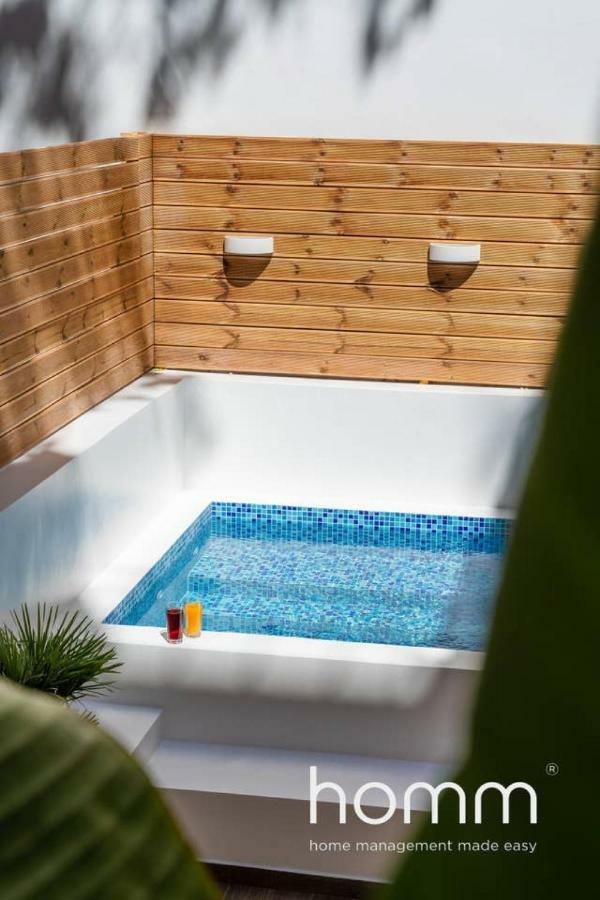 Nemeseos Ground Floor Homm Apartment With Roof Garden And Wading Pool Athene Buitenkant foto